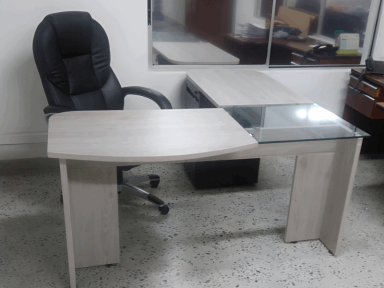 Escritorios en L en Medellín Antioquia Colombia