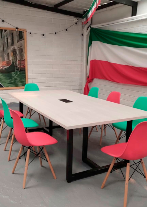 Mesas de juntas en Medellín Antioquia Colombia